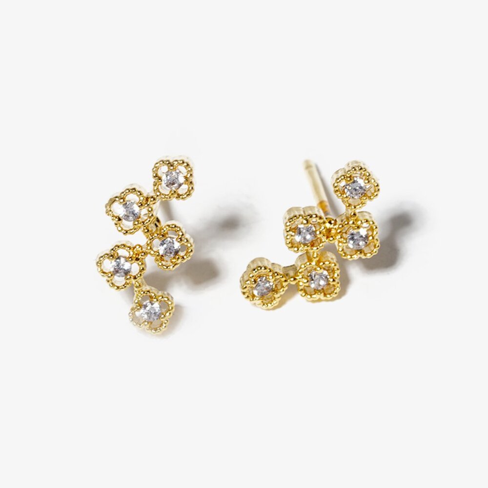 18K GOLD DIPPED CUBIC ZIRCONIA FIVE FLOWER POST STUD EARRINGS